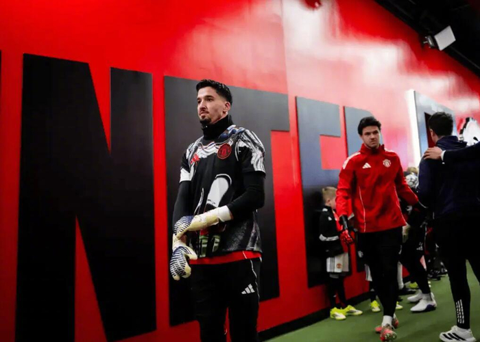 华体会官方网站-贝西克塔斯有意利兹联门将梅利耶与曼联门将巴因迪尔|费内巴切|土耳其|希顿|土耳其足球|汤姆·希顿_新浪体育_新浪新闻